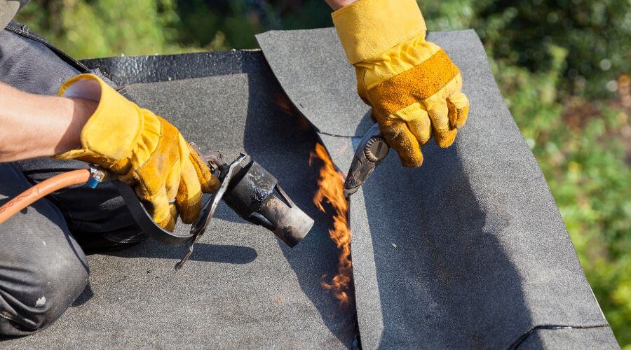 Professional Flat Roofing Installation in Glendale, OR